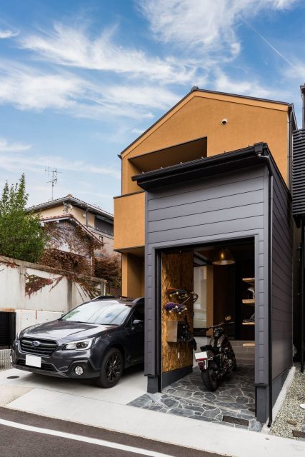 CUSTOM　追加しました。