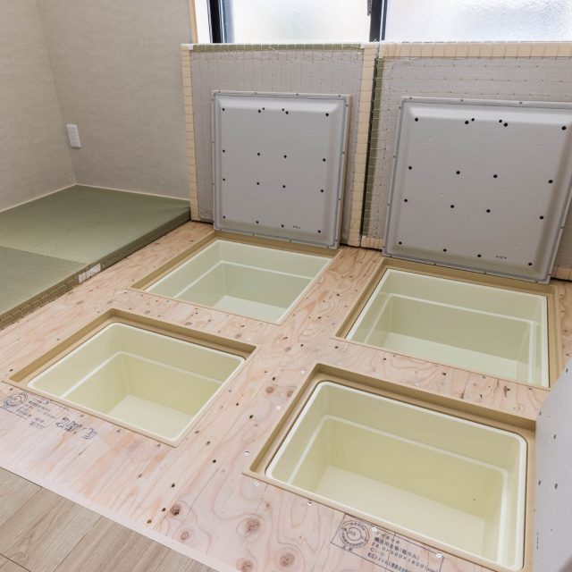 CUSTOM　追加しました。