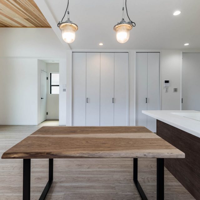 CUSTOM　追加しました。