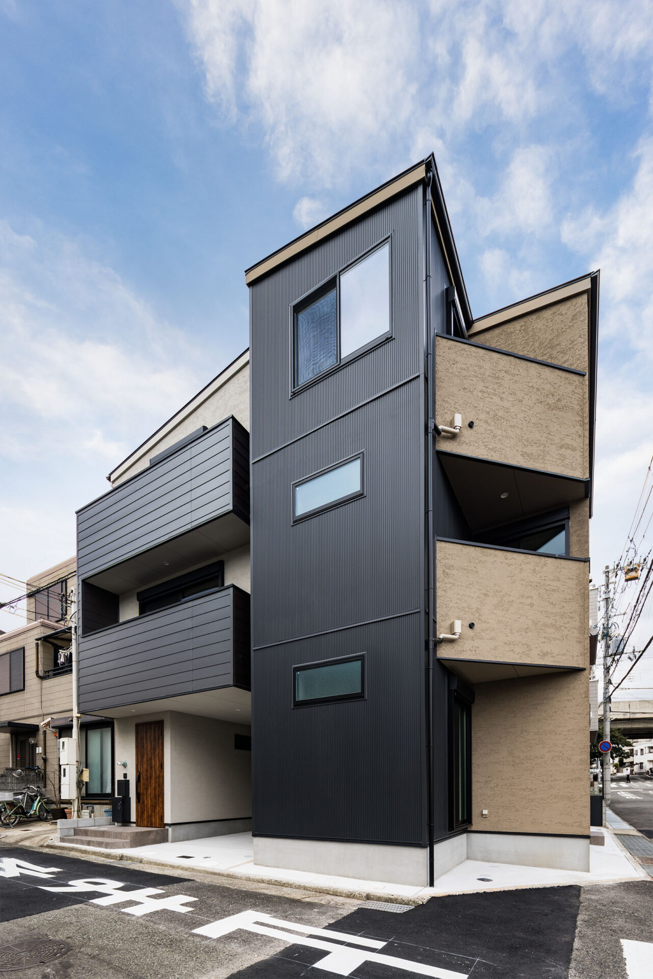 Avenue’s Sunny　Rokko